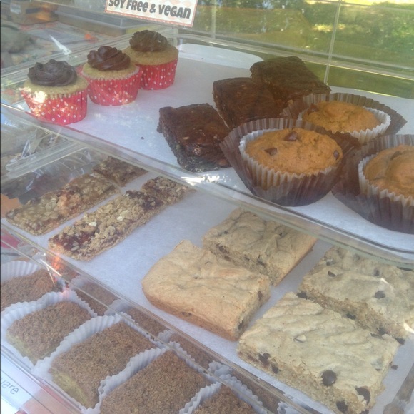 Meet your Posher, Suzanne - Picture 11 of 14